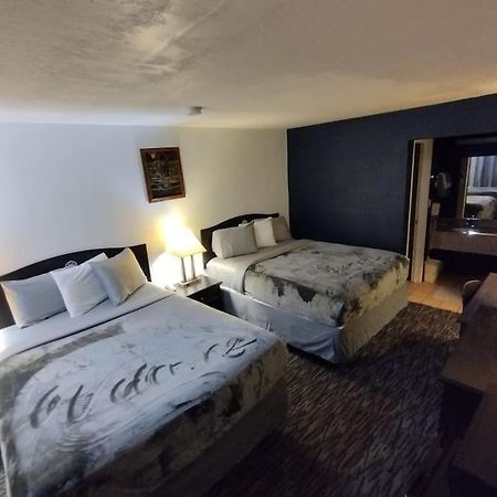 Hotel 2 Queen Beds Hotel Room 126 Wi-Fi Booking Stillwater Buitenkant foto